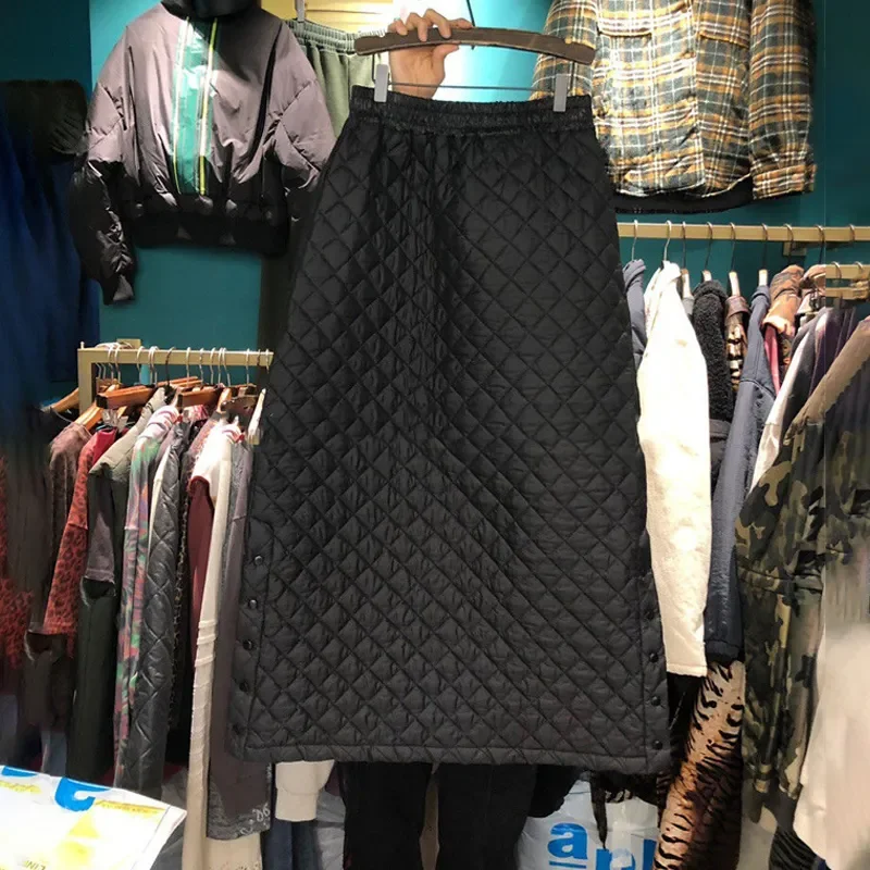 Black Cotton Sandwich Diamond Grid Half Skirt for Women Autumn and Winter New Versatile, Elastic Waist Mid Length A-line Skirt