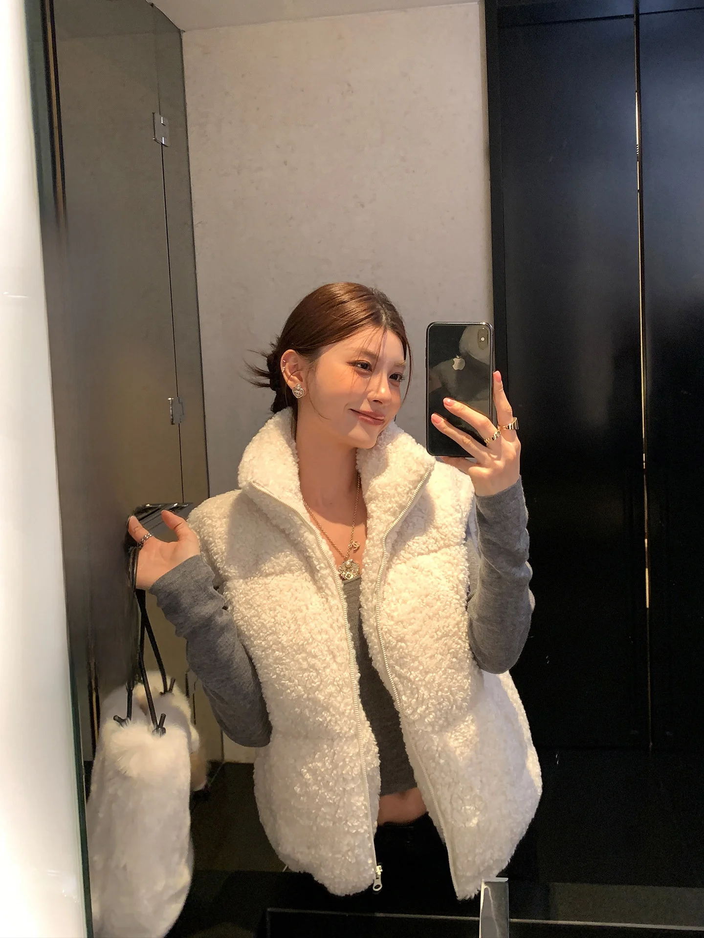 

Жилет LIONE из овчины с хлопковым наполнителем, теплый зимний, с текстурой, простой, универсальный, экологичный, для женщин