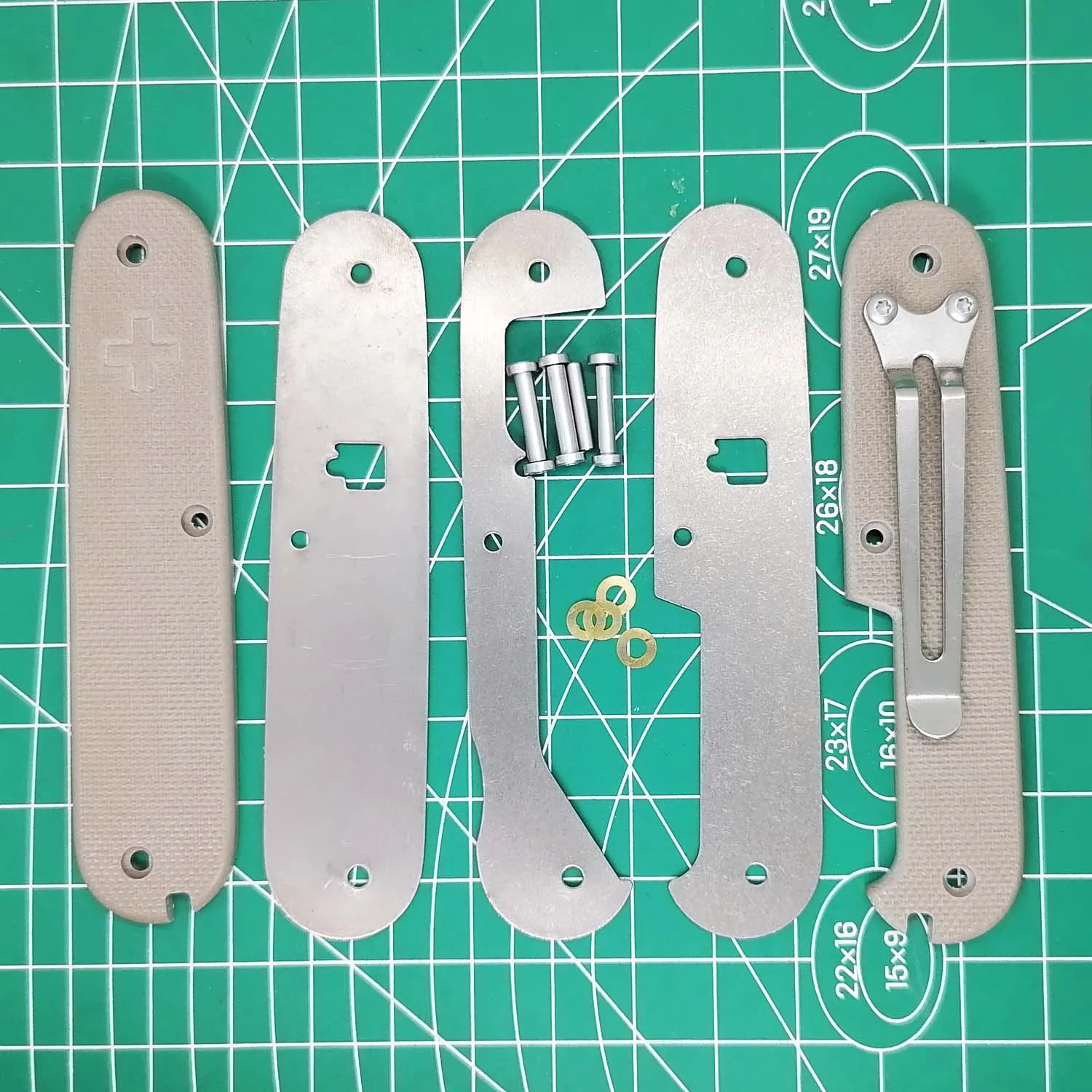 1 Pair Custom Made G10 Scales with Pocket Clip for 91 mm Victorinox Swiss Army Knife Modify Handle for SAK