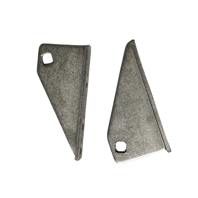 Self-closing hinge automatically returns to refrigerator door hinge T
