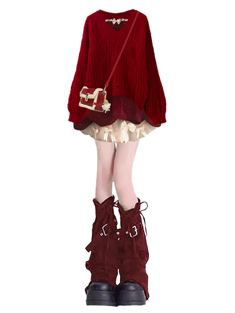 Conjunto Feminino de Moda Vermelho Tricotado com Design de Cintura Ajustável e Padrão de Furos para Cisas e Celebrações de Ano Novo