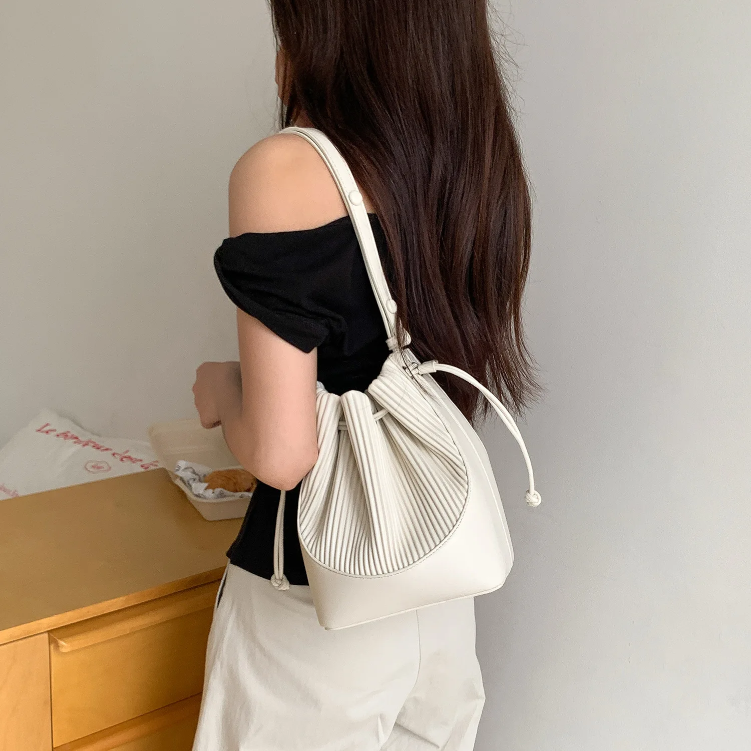 PU Leather Small Square Crossb - đánh giá và giá Luxury Bags Korea