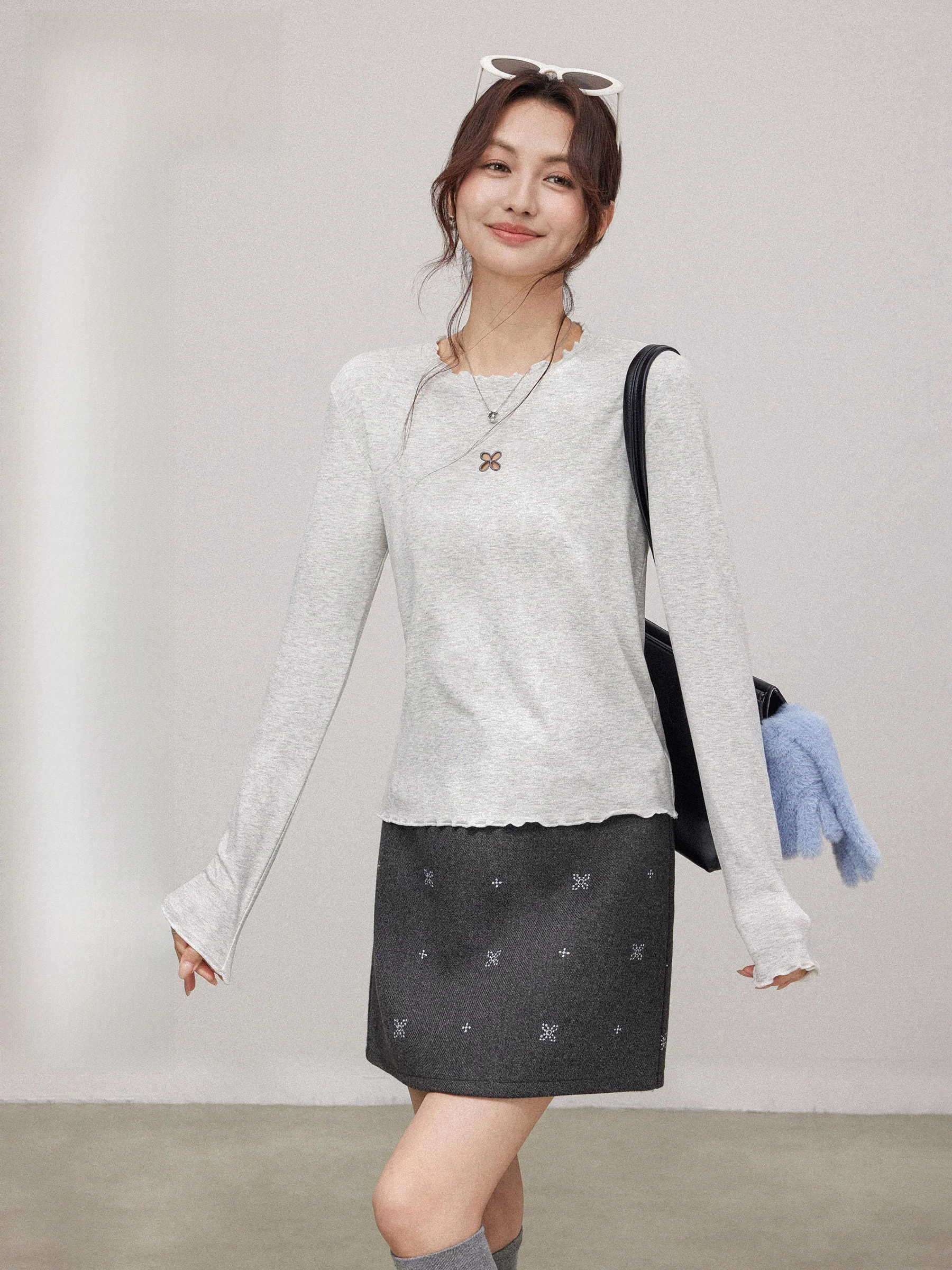 

Женская футболка с длинным рукавом, с деревянным цветочным узором, ажурная, осенне-зимняя, в корейском стиле, универсальная базовая модель, повседневный топ