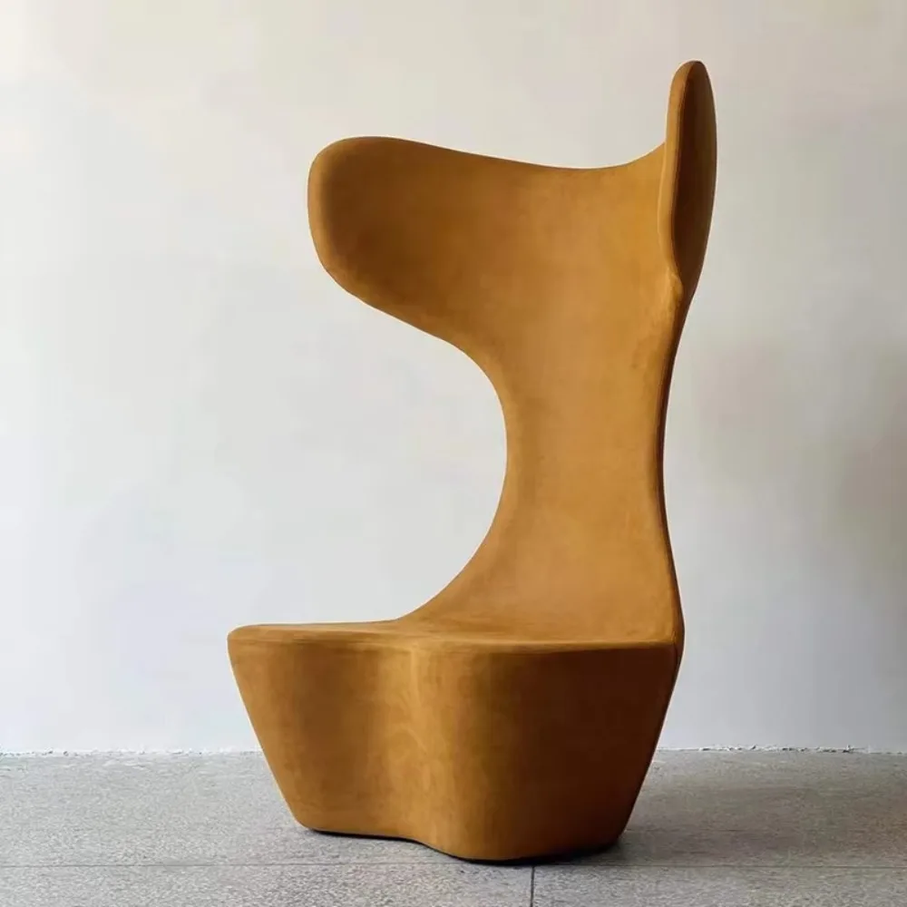 

Luxury Velvet Single Seat Lounge Armchair Whale Tail Design Modern Hotel Lobby Boutique Office Designer Studio Villa Furniture