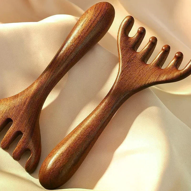 Masajeador de cuero cabelludo de cinco garras de sándalo dorado Natural, herramienta Gua Sha, rascador de espalda, Spa, peine de masaje meridiano de mano, cuidado del cabello