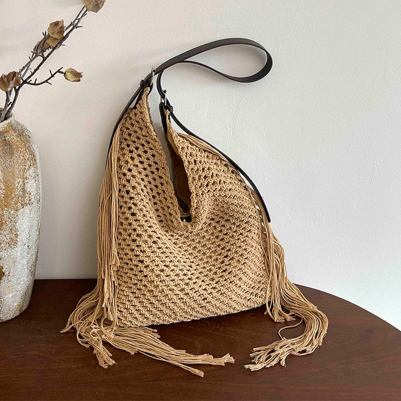 

Fashion Bohemian Tassel Shoulder Bags Designer Straw Handbags Large Knitting Tote Bag Handmade Summer Beach Purses 2026
