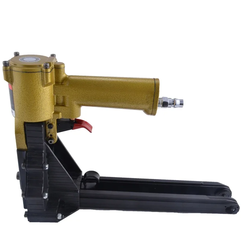 Nuova macchina per sigillare pneumatica Sigillatura del cartone Sigillatura della superficie Chiodatrice Macchina imballatrice Pistola per chiodi Pelle di carta