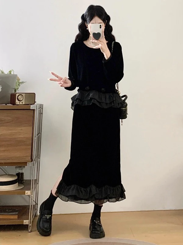 

Black Velvet Two-Piece Set Women's Fashion Spring 2026 High Waist Long Skirt with Lace Trim Large Size Comfortable Commute Style