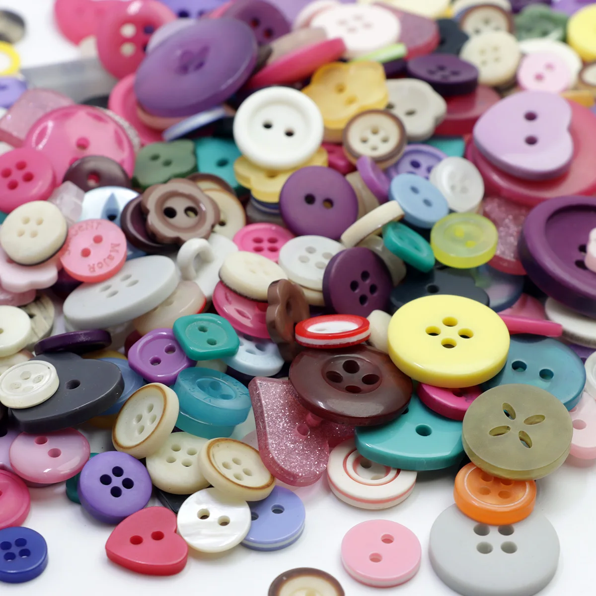 Resin Buttons, Assorted Sizes Craft Buttons About 100 Pcs for Sewing DIY Crafts,Children\'s Manual Button Painting, Mixed Colors