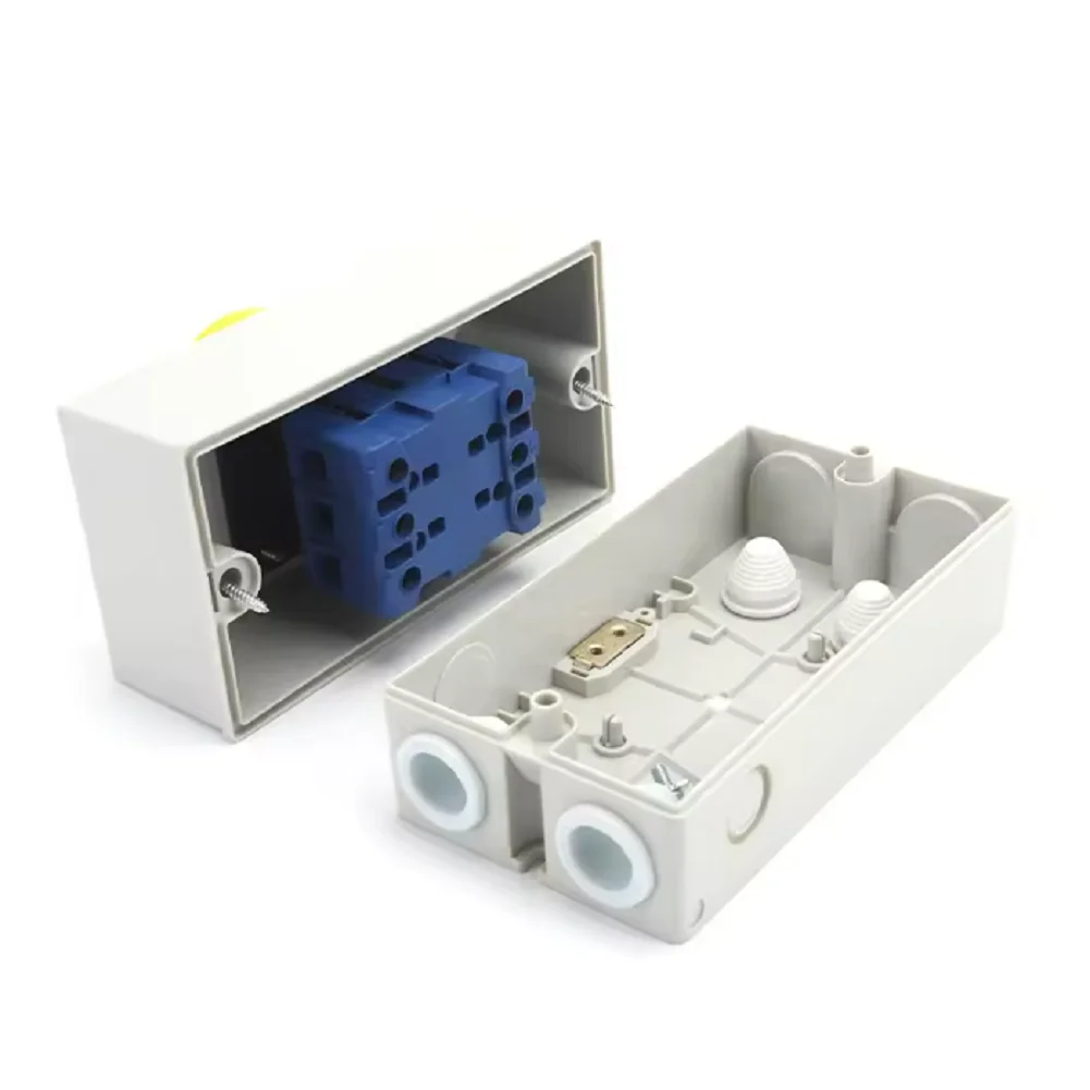Load Break Switch with Waterproof Plastic Enclosure 63A Conventional Heating Current 660V Rated Insulation Voltage