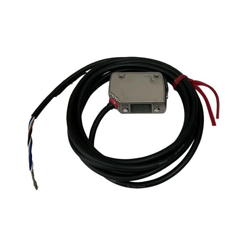 Superior Quality KEYENCE LR-ZB250AN Amplifier Built-in Cmos Laser Sensor Reflective Cable Type Negotiable