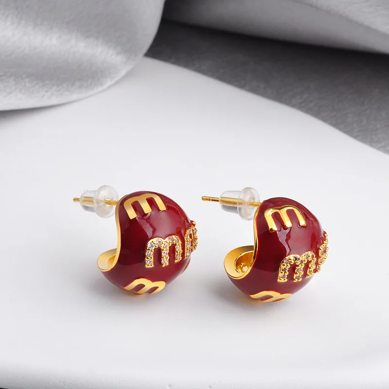 European and American Retro Drip Enamel Letter Round Personality Earrings for Women Jewelry.