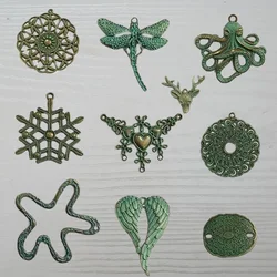 2 x Large Green Verdigris Patina Snowflake/Octopus/Dragonfly/Wings Charms Pendants for Necklace Jewelry Making Accessories