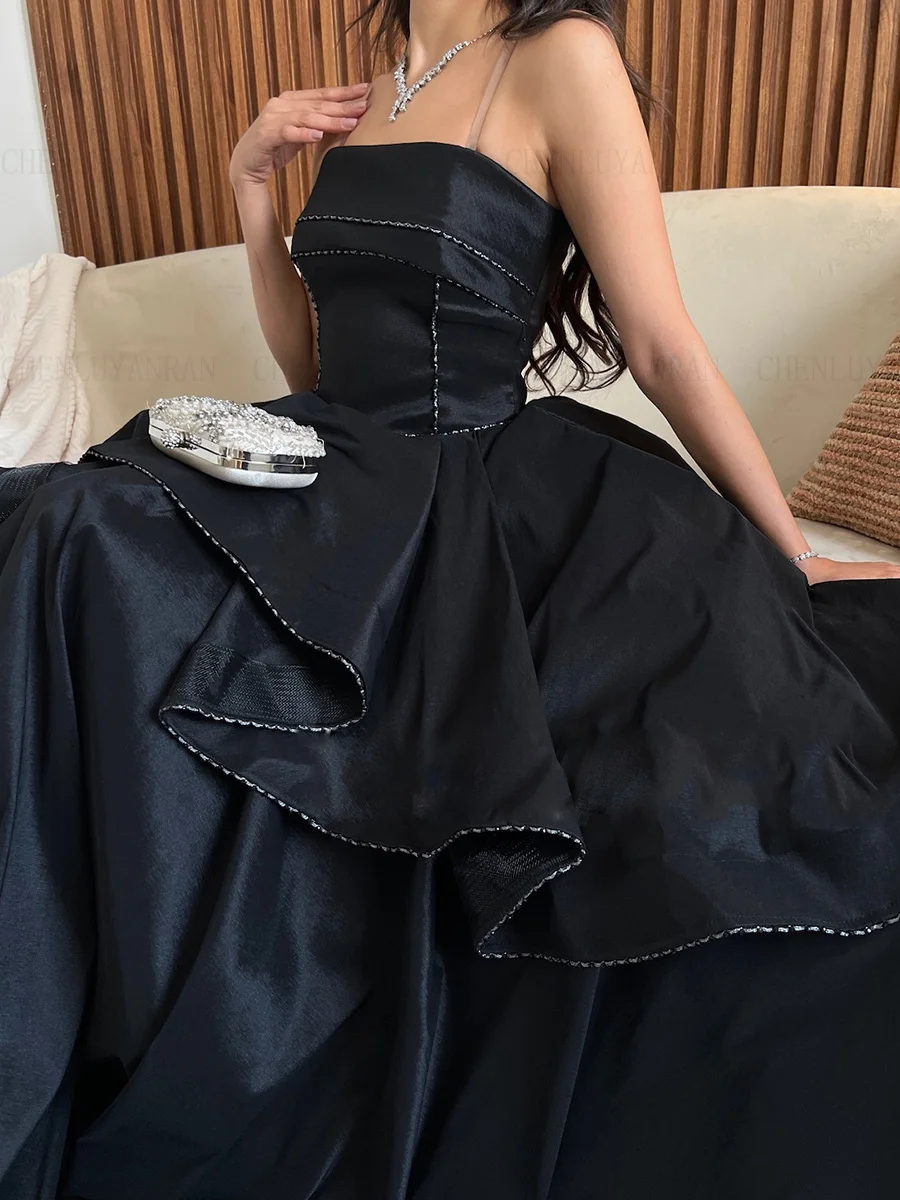 Exquisite Black Formal Occasion Dresses 2023 Strapless A-Line Long Ball Gown Tiered Satin Sexy Evening Party Gown فساتين الحفلات