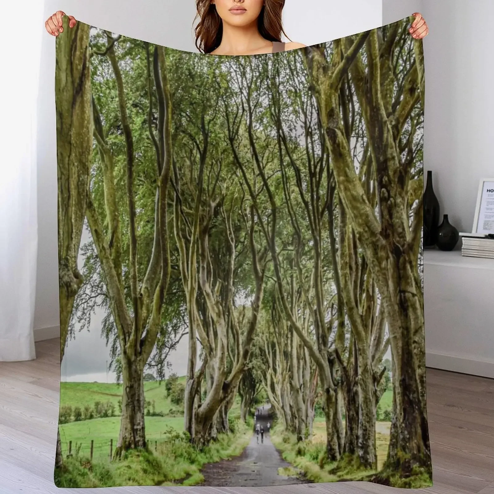 

The Dark hedges Northern ireland Throw Blanket Portable Lightweight Blanket for Travel Camping