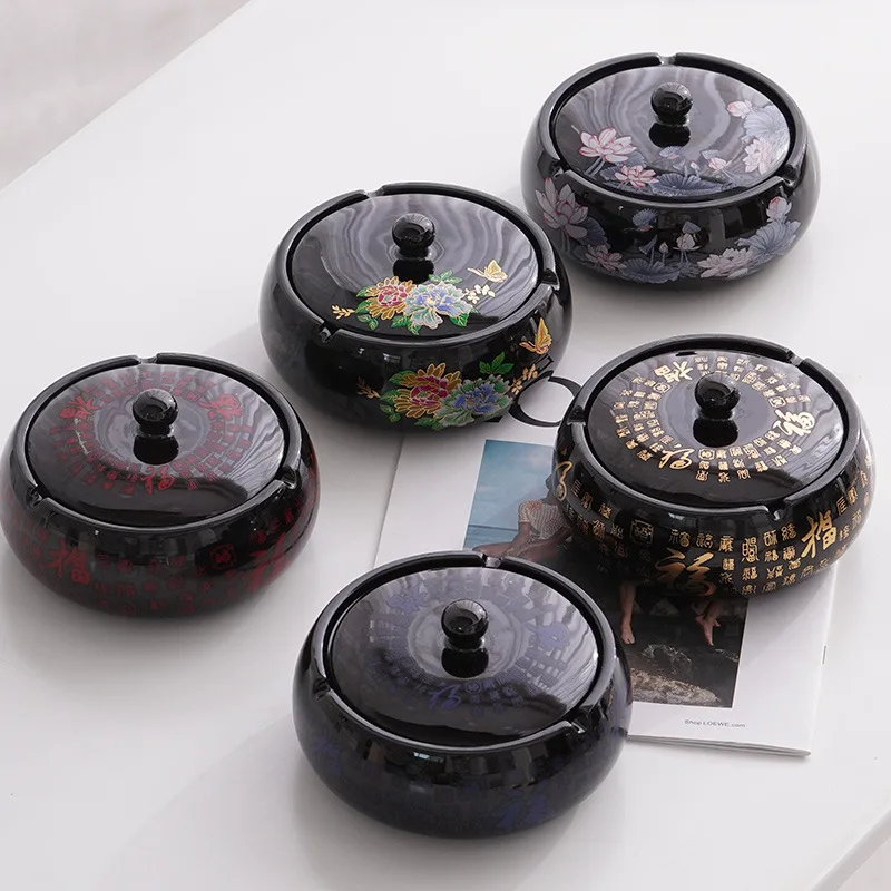 

Fashionable, creative, personalized, and trendy high-end ceramic retro windproof and fly ash proof living room ashtray with lid