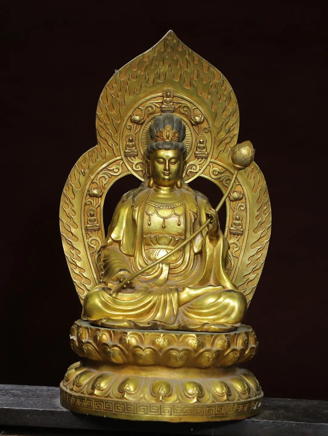 

Home Worship of Religious Buddha Statue Large sized Copper Gilded [Mahasthamaprapta] Buddha Statue Size: Height 58cm, Width 34cm