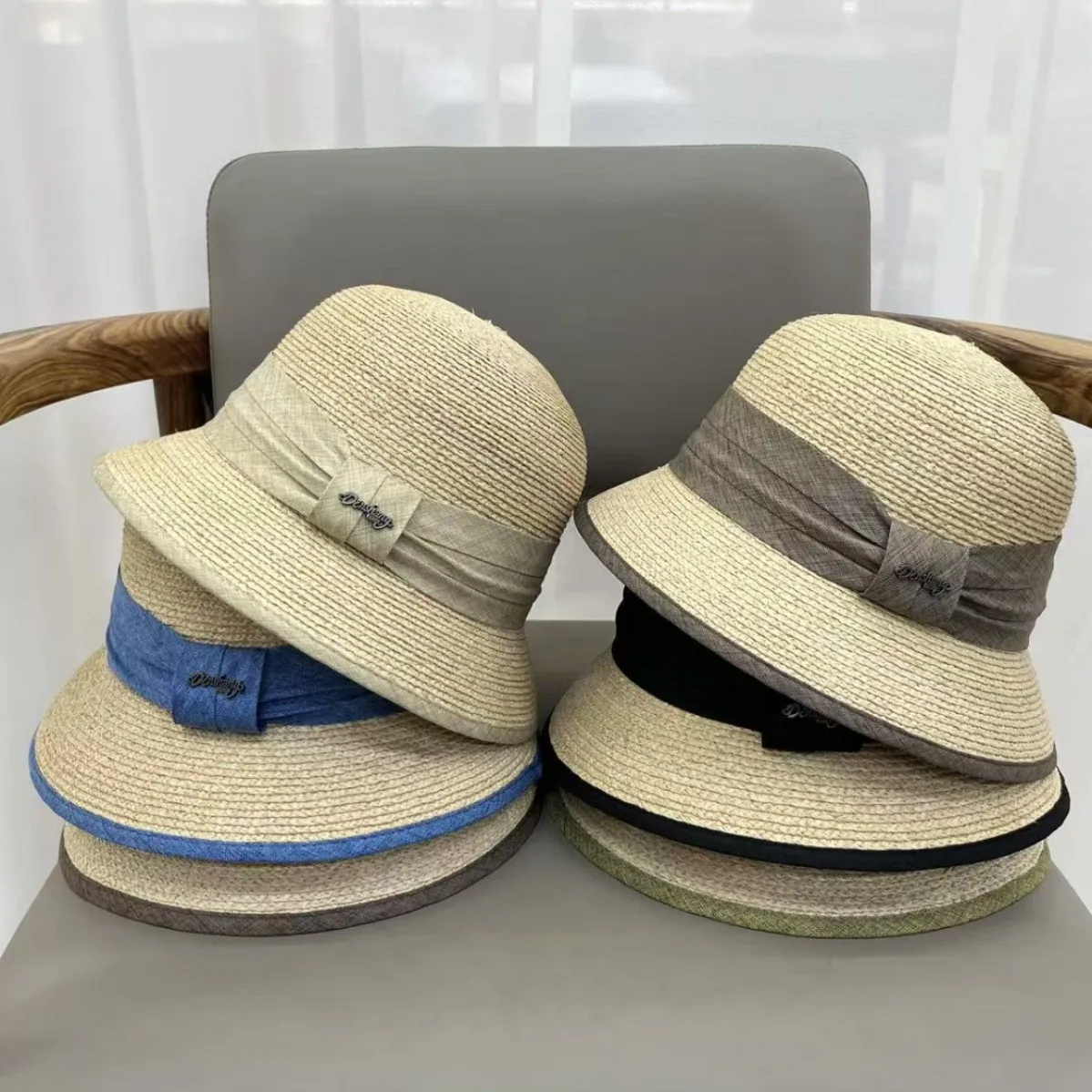 handmade-natural-raffia-straw-sun-hat-women's-summer-fashionable-beach-cap-short-brim-adjustable-sunshade-hat-breathable
