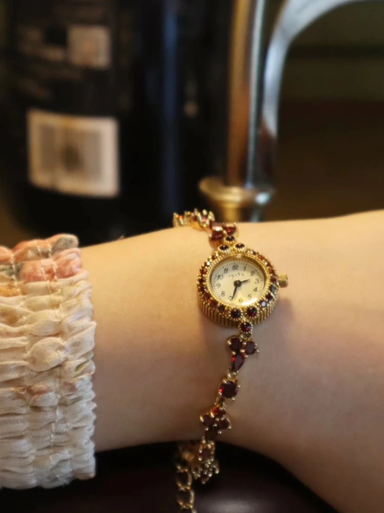 2025 New Vintage High Quality Women's Watch Medieval Lady Gift Japanese Quartz Inlaid Diamond Bracelets Luxury Lover Gift