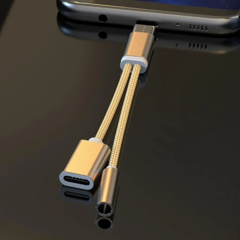 Adattatore di ricarica per auricolari da 2 in 1 da tipo C a 3 Jack da 5mm tipo C a Splitter Audio da 3.5mm per cavo Audio adattatore S20 mi 10 9 8 AUX