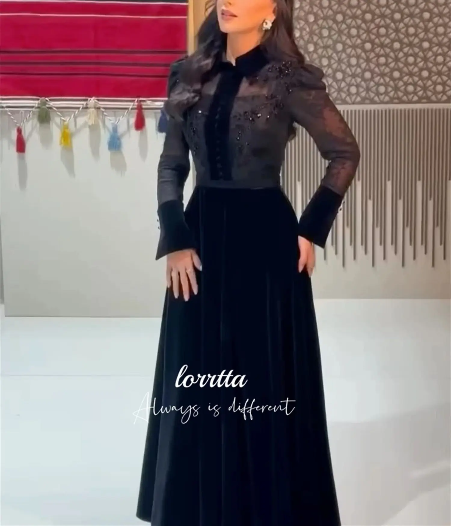 Loretta Maßgeschneidertes Abend-Luxuskleid 2025, luxuriöse Damen-Abendkleider, Damen-Grace-Kleider, Partykleider 	 فسات Mohamed Daug Menn Idea