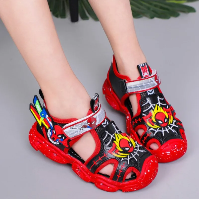 New Superhero Led Luminous Light Shoes Cartoon Children\'s Baby Kids Flat Sandals Summer Boys Girls Beach Sneakers Boots