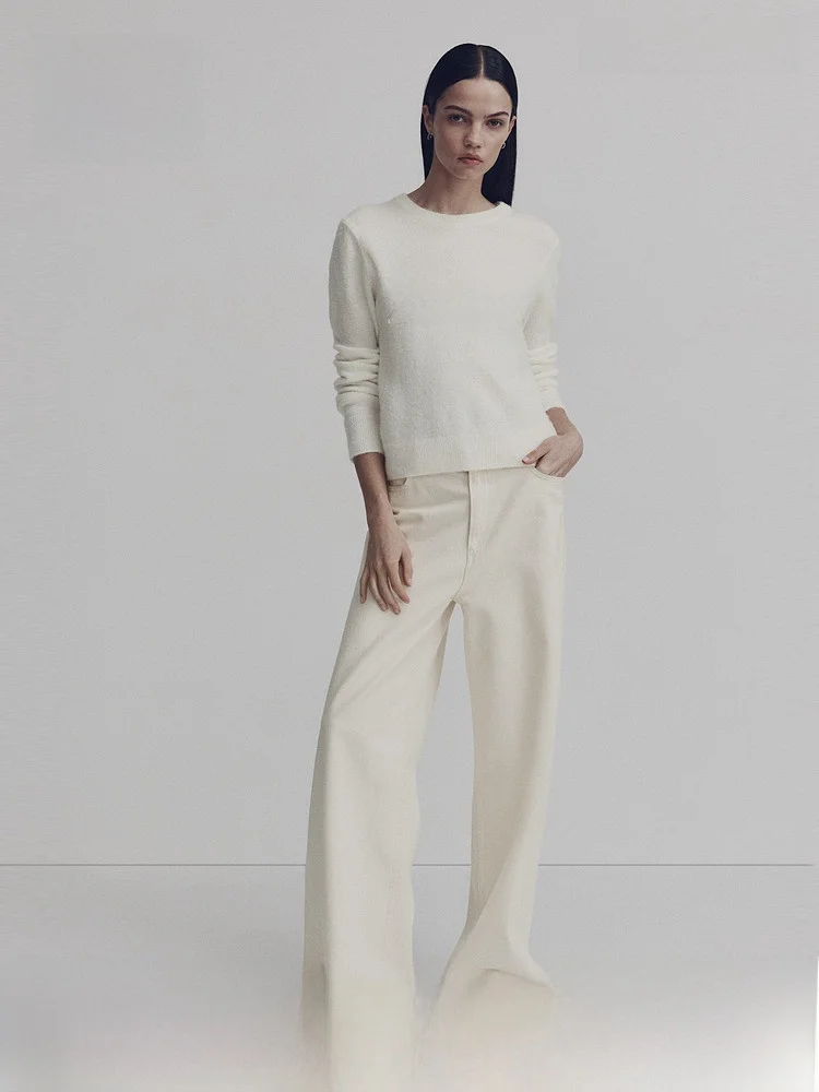 

White Woolen Knitted Sweater Women's Summer Inner Wear Warm inside out H&M Casual Style Letter Embroidery Polyester Blend