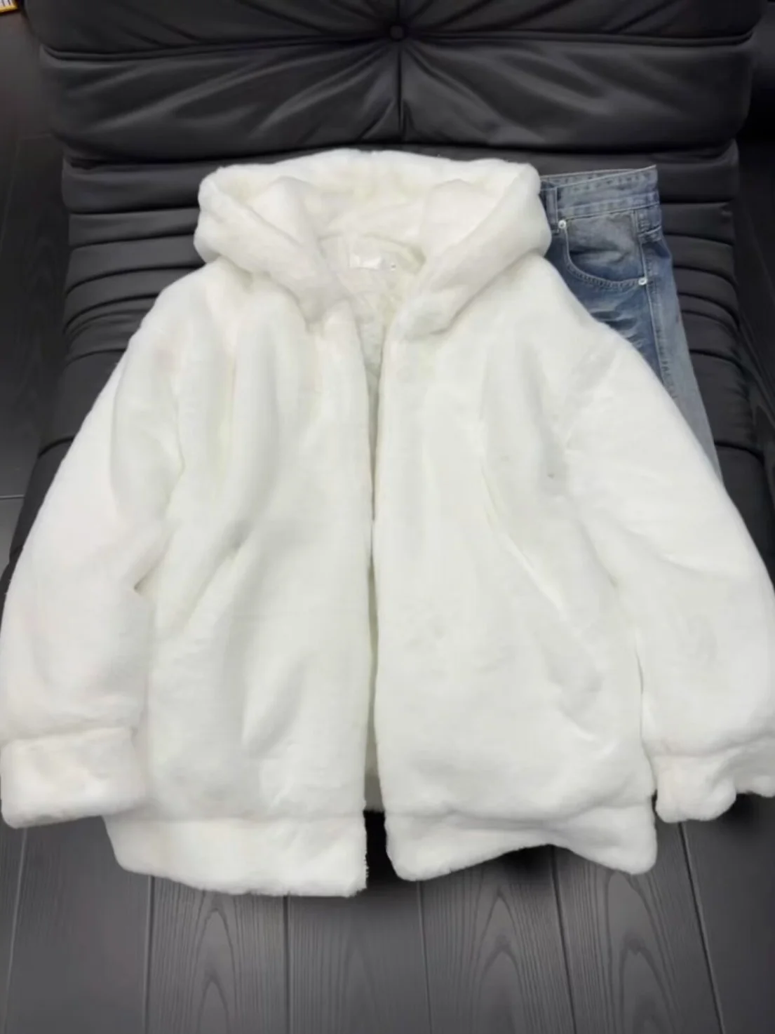 

Утепленная теплая женская хлопковая куртка с капюшоном, зимняя, свободного кроя, с широкими рукавами, на молнии, однотонная, для повседневной носки, в корейском стиле