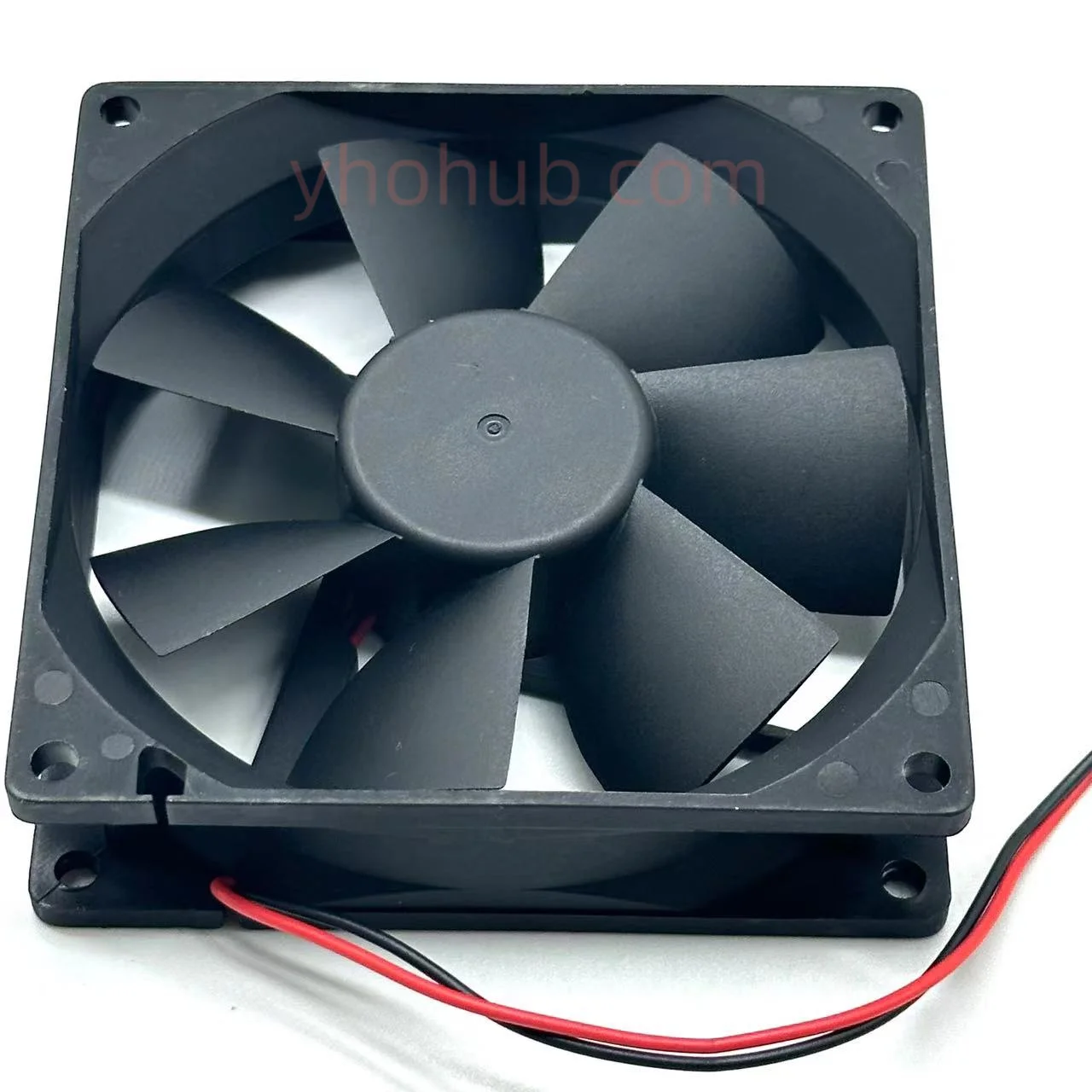 Jamicon JF0925H1SR-R DC 12V 0.32A 90x90x25mm 2-Wire Server Cooling Fan