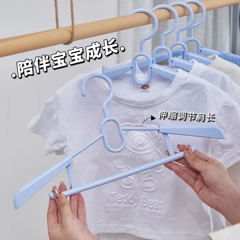 

4pcs Retractable Baby Clothes Hanger Adjustable Kids Infant Garment Hanger Portable Toddler Closet Laundry Hanger Newborn Use