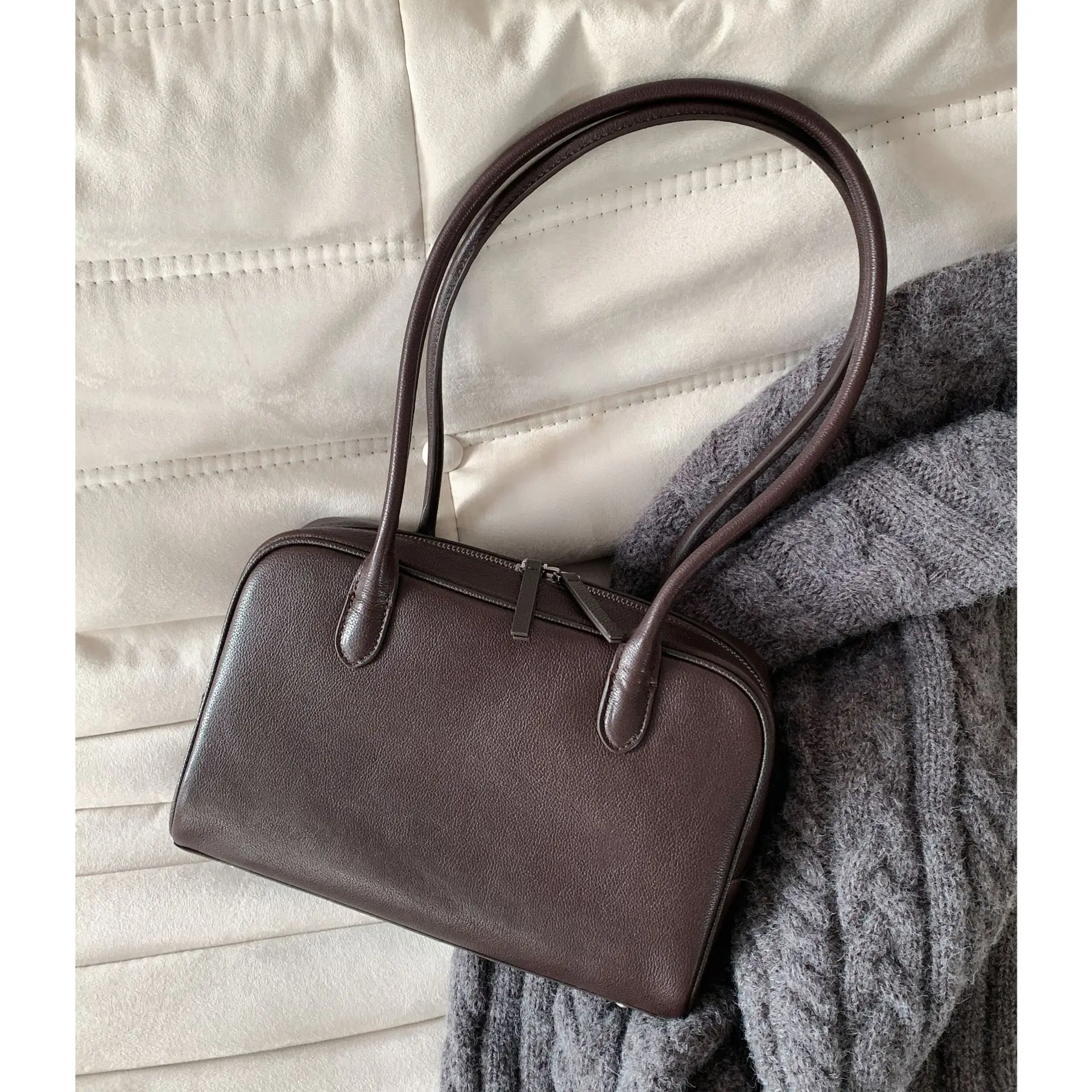 

Bowling bag vegetable tanned cowhide bag 2025 new minimalist style shoulder women's underarm genuine leather tote bag women