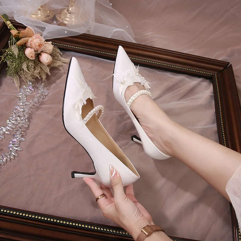 

High Heel Women's 2024 New Thin Heel Pointed White Pearl Wedding Shoes French Bride Bridesmaid Shoes Silk Shoes