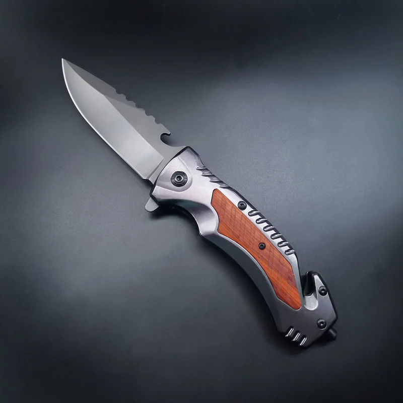 

Multi Functional Folding Knife Car Mounted Window Breaker Outdoor Hand Tool Self-protection Portable Survival Knife