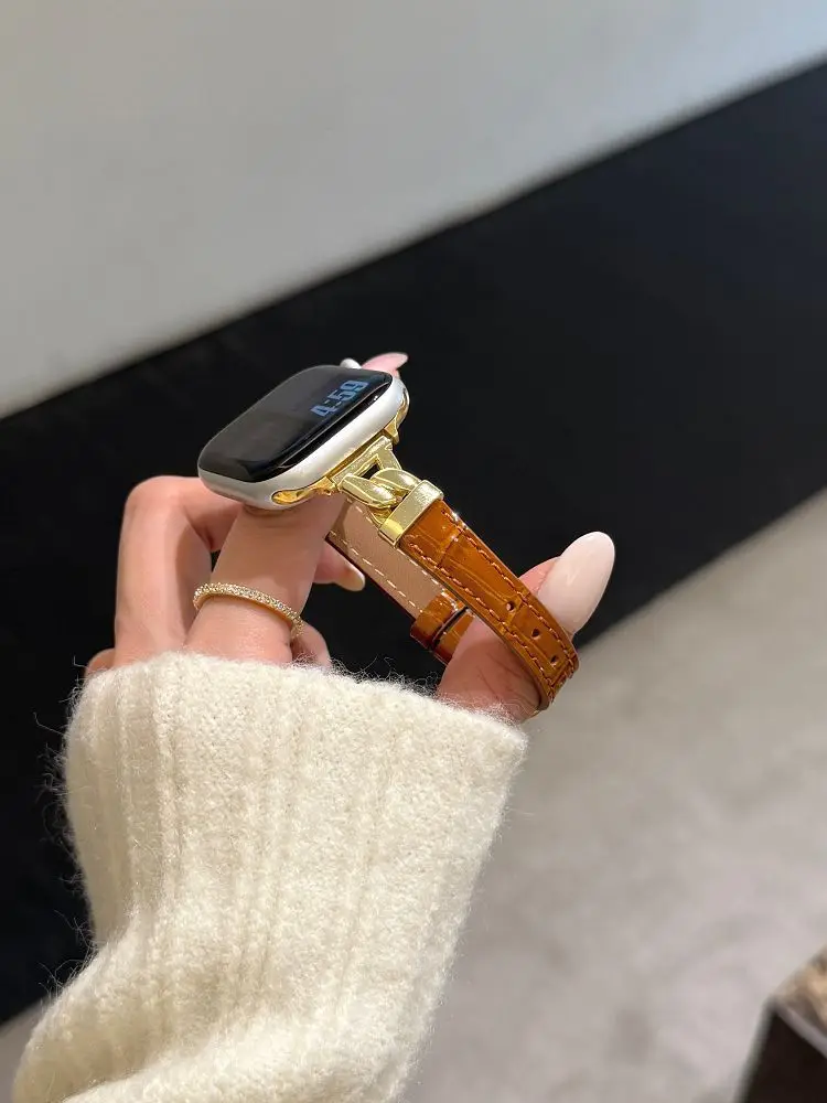 

Slim Leather Band for Apple Watch Bands 38 40 41 42 44 45 46 49mm Dressy Fancy Strap with Metal Buckle for iWatch S11/10/9/8/7/6