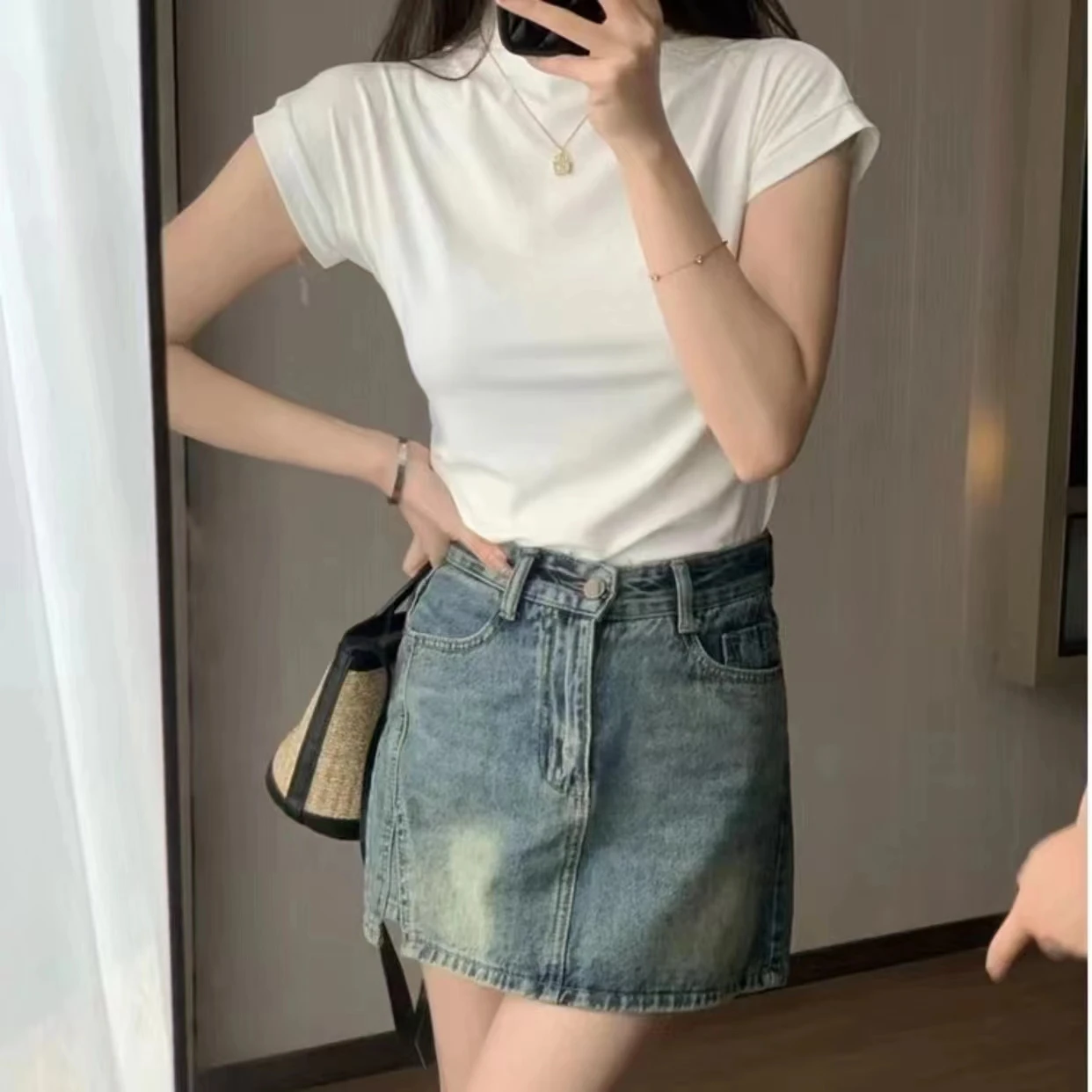 2024 New Half-high Neck Short-sleeved T-shirt Fashion Knitted Bottoming Shirt Women\'s Mid-collar Half-sleeved Inner