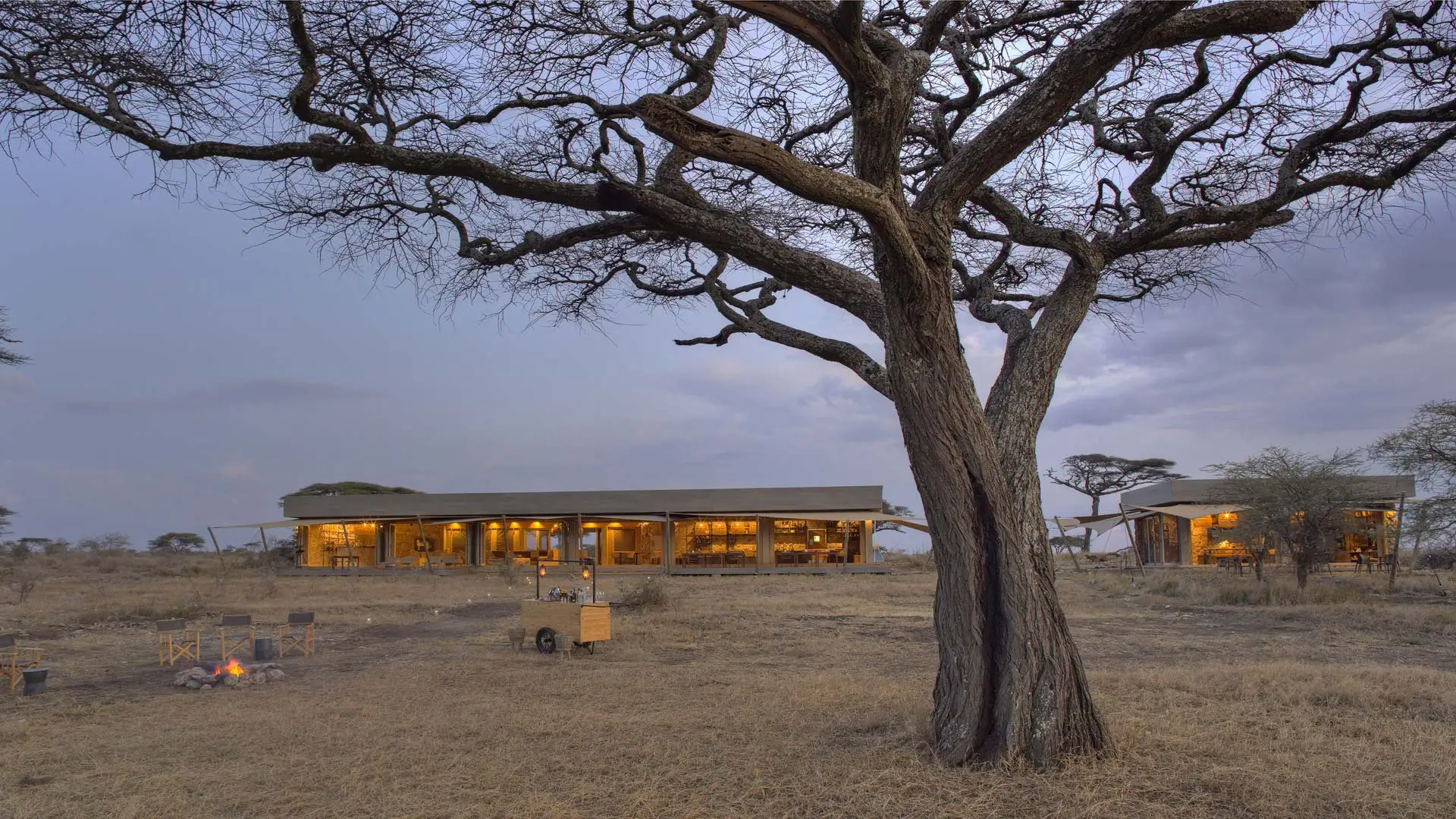 Outdoor Stretch Zelte Luxus Glamping Safari Zelt Hotel Outdoor Stretch Zelte Pyramide wasserdicht Licht Luxus Zelt Familie Glamp