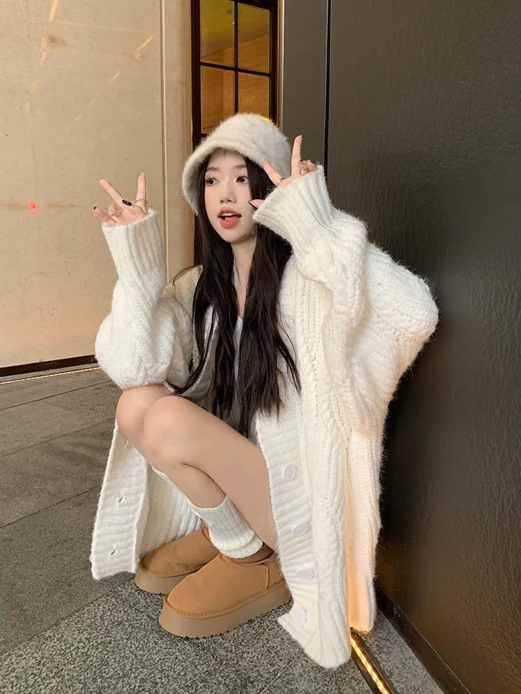 

American hot girl trend loose casual sweater autumn and winter sexy V-neck knitted women's sweater Y2K Harajuku style