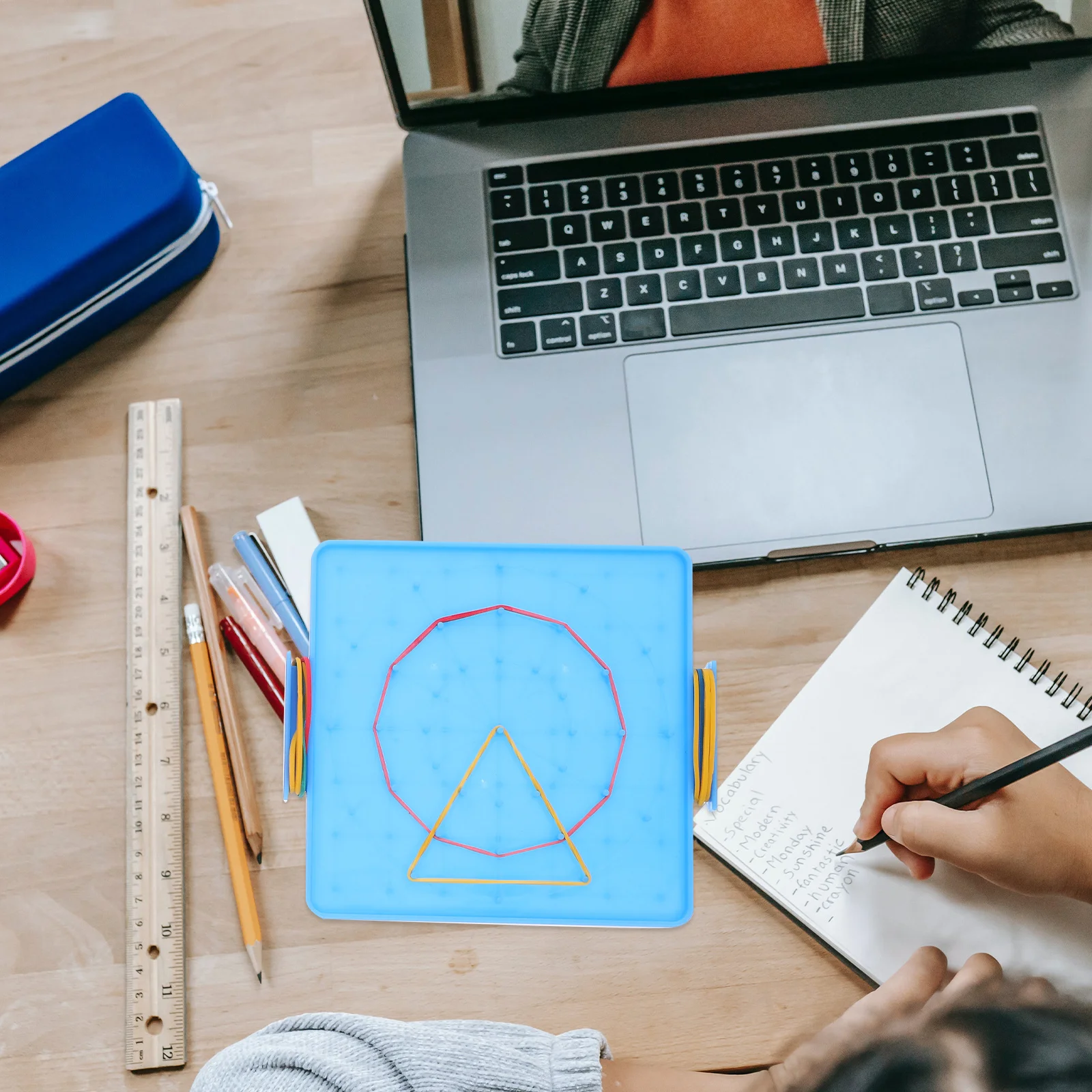 4 قطعة Geoboard Pegboard البلاستيك مسمار المجلس للأطفال الرياضيات تعلم التعليمية شكل فرز لعبة التدريس المعونة لغز أداة #1