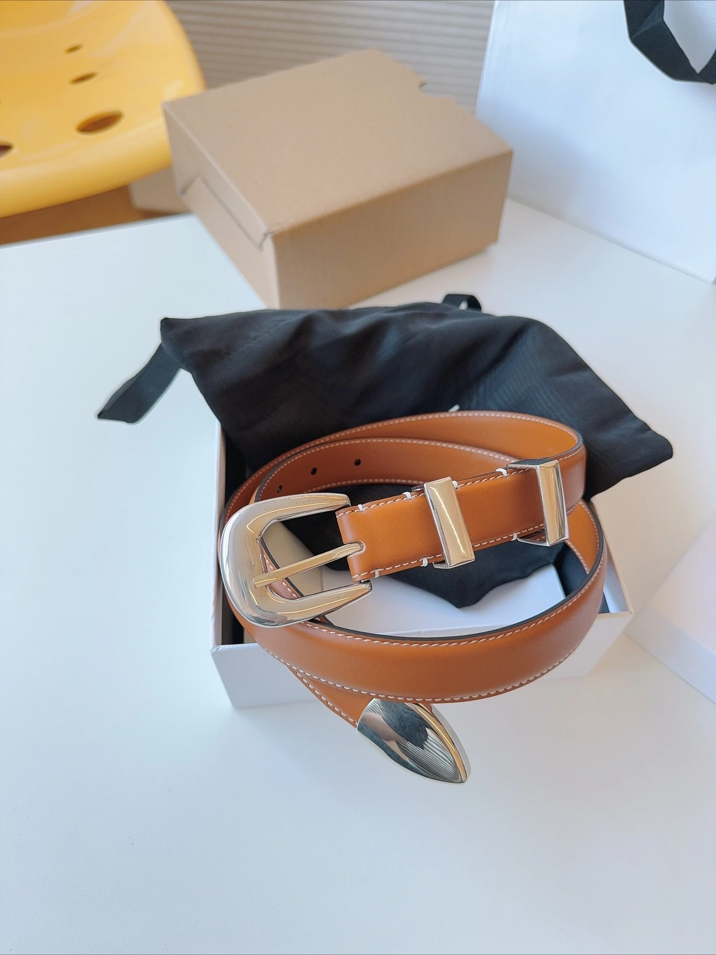 Luxury Slim Leather Belt-100% First Layer Cowhide Simple Buckle Formal Pants and Jeans Must-have High-end Holiday Gift for Women