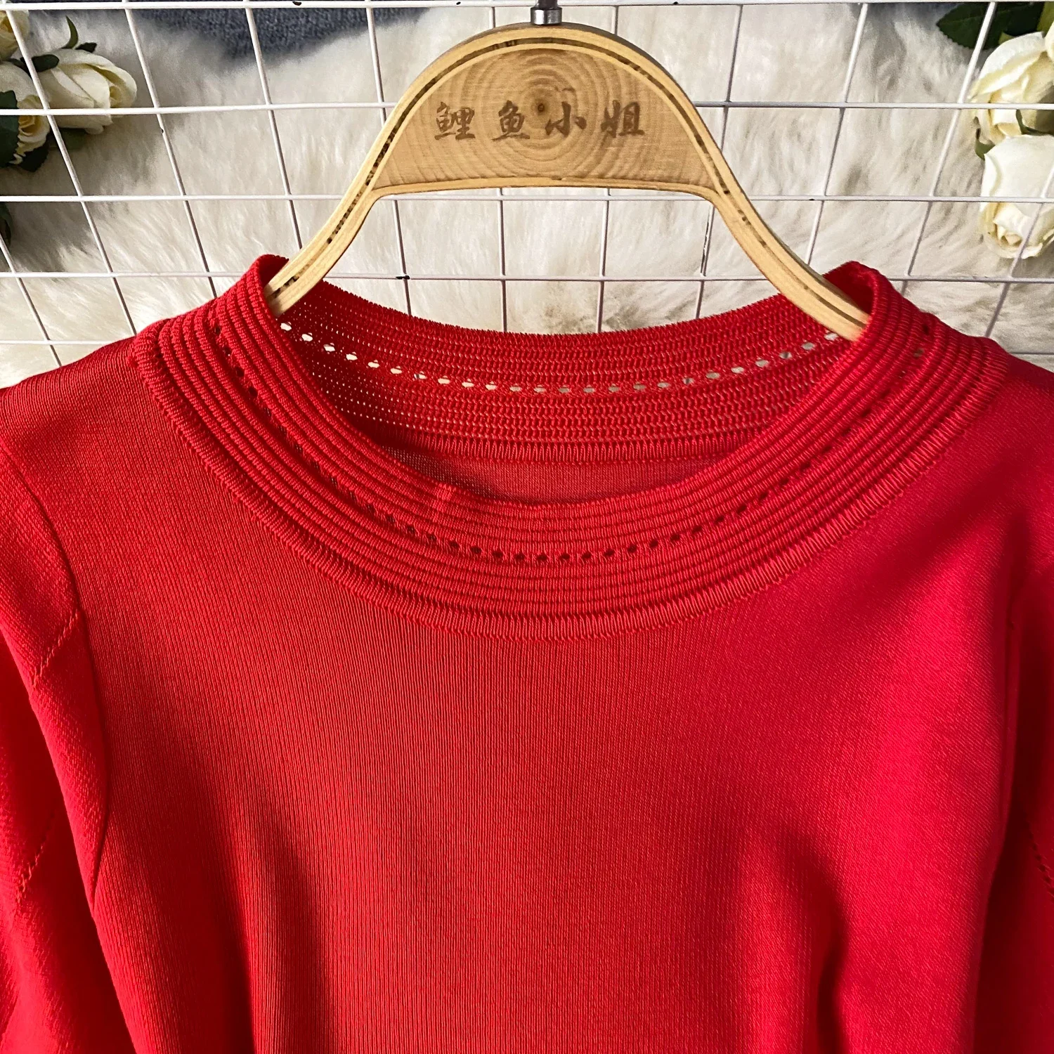 Rotes Senior Solid Strickkleid Damen O-Ausschnitt Kurzarm Hollow Out Design Elastisch Gestrickt Mode Basic A-Linie Kleid