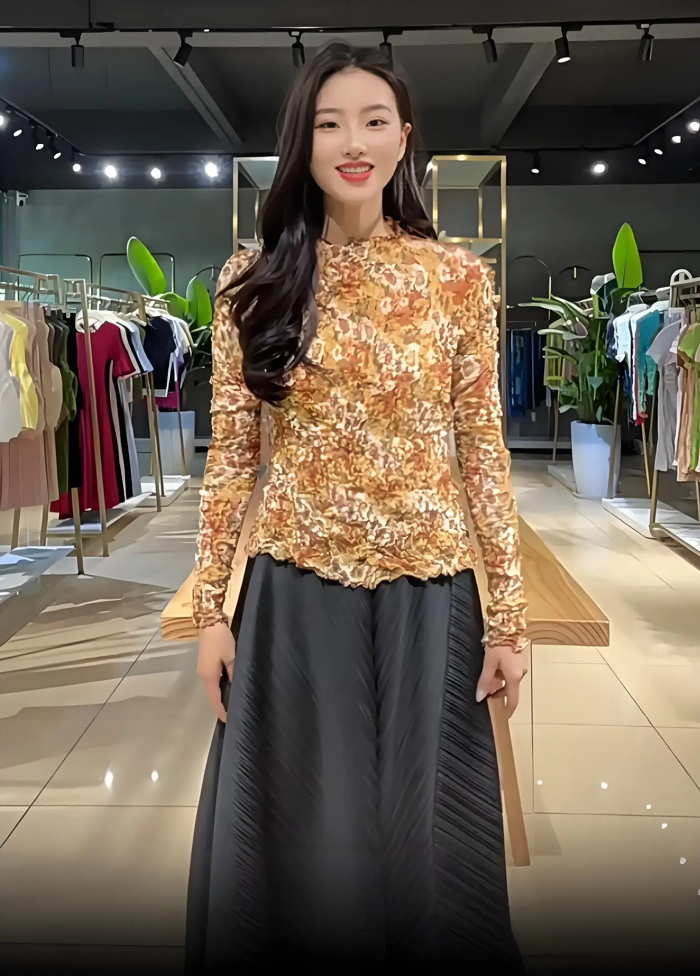 

Miyake Pleats 2025 Spring and Summer New Pleated Stand-up Collar Top Oil Painting Slim-fitting Long-sleeved T-shirt Women