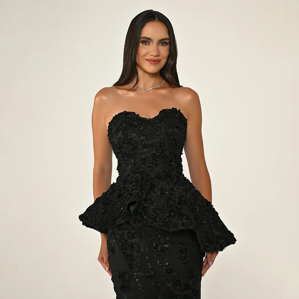 Schwarzes Abendkleid mit Spitzenapplikationen, maßgeschneidert, trägerlos, Meerjungfrau, rückenfrei, bodenlang, formelle Partykleider, maßgeschneidert – Detail 4