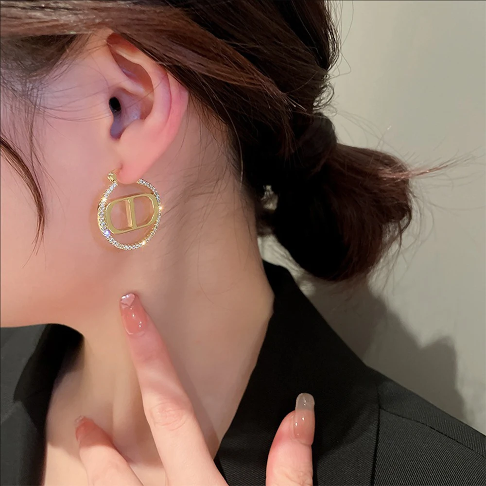 Female Accessories Zircon Shape Sows Nose Geometric Ear Buckles Light Luxury and High-end Earrings Niche Fashion Jewelry view 3