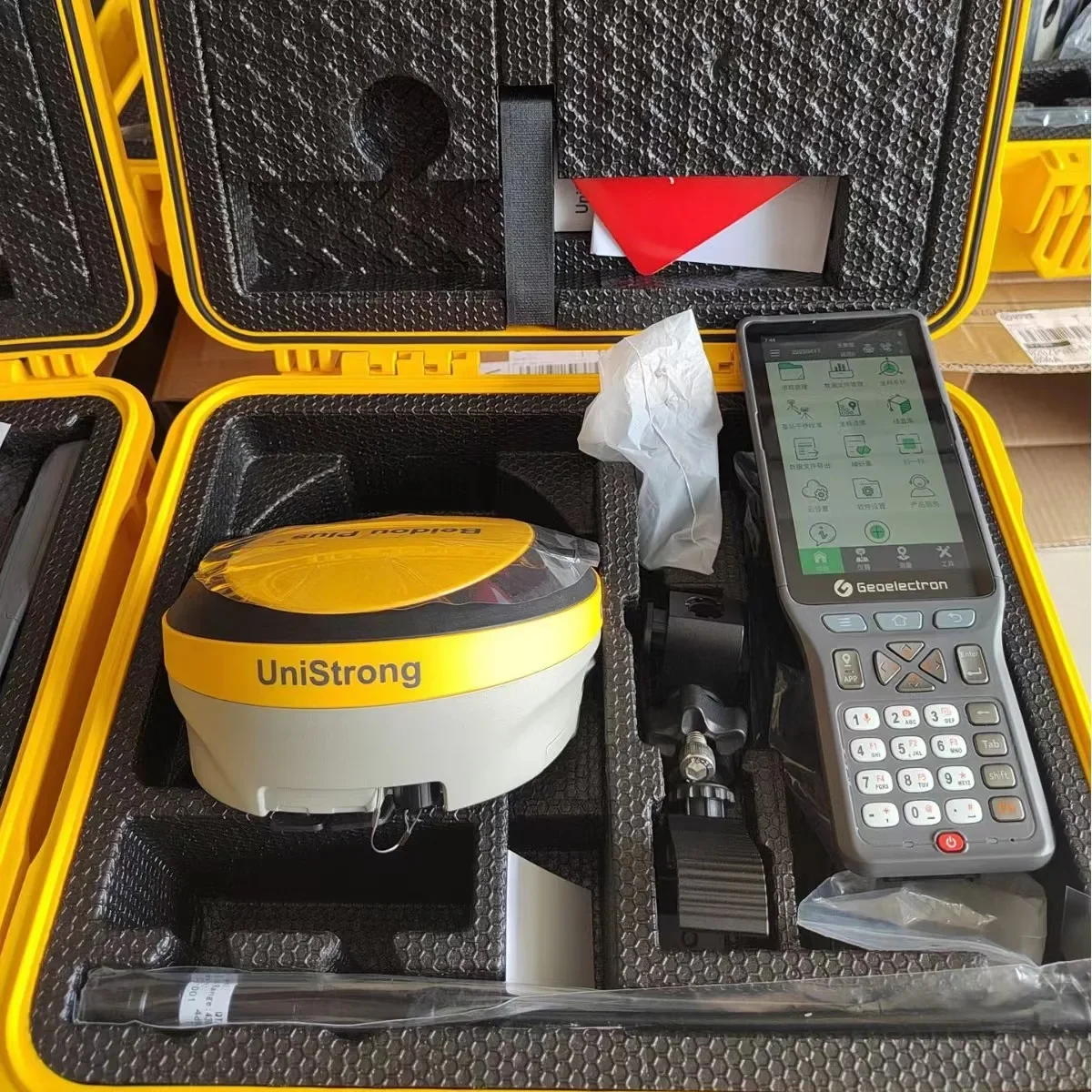 Unistrong GPS RTK GNSS База и приборы для измерения уровня Rover Тип продукта GNSS RTK