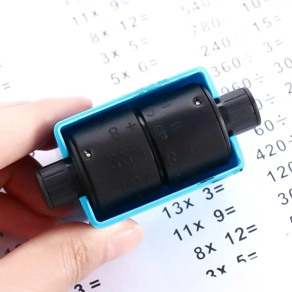 Estudante papelaria professor suprimentos divisão matemática prática rolo aritmética selo número rolamento matemática calcular