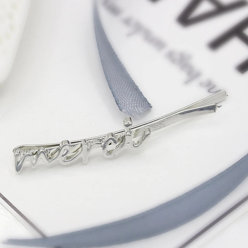 

4pcs Alloy Letter Hair Clips Stylish Bang Pins Simple Bobby Hairpin Accessories For Women Elegant Matching Different Dress