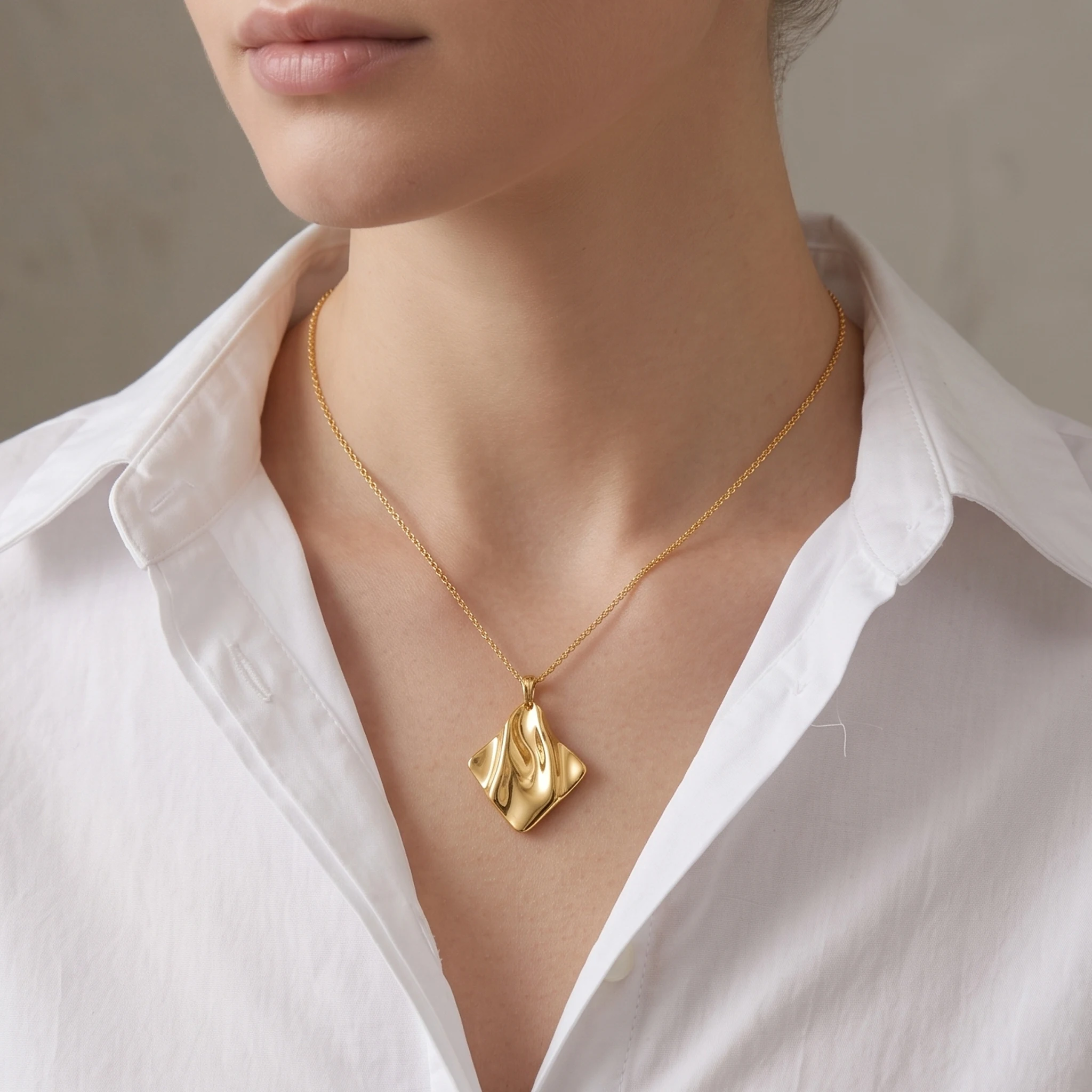 18K Gold Plated Stainless Steel Irregular Rhombus Pendant Charm for Women Water Ripple Statement Necklace Jewelry Wholesale