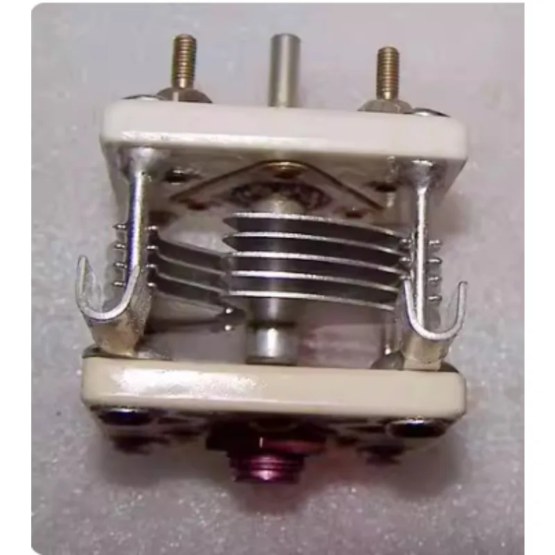 Variable Capacitor, Duplex. Butterfly, Air Variable Capacitor, Type 062