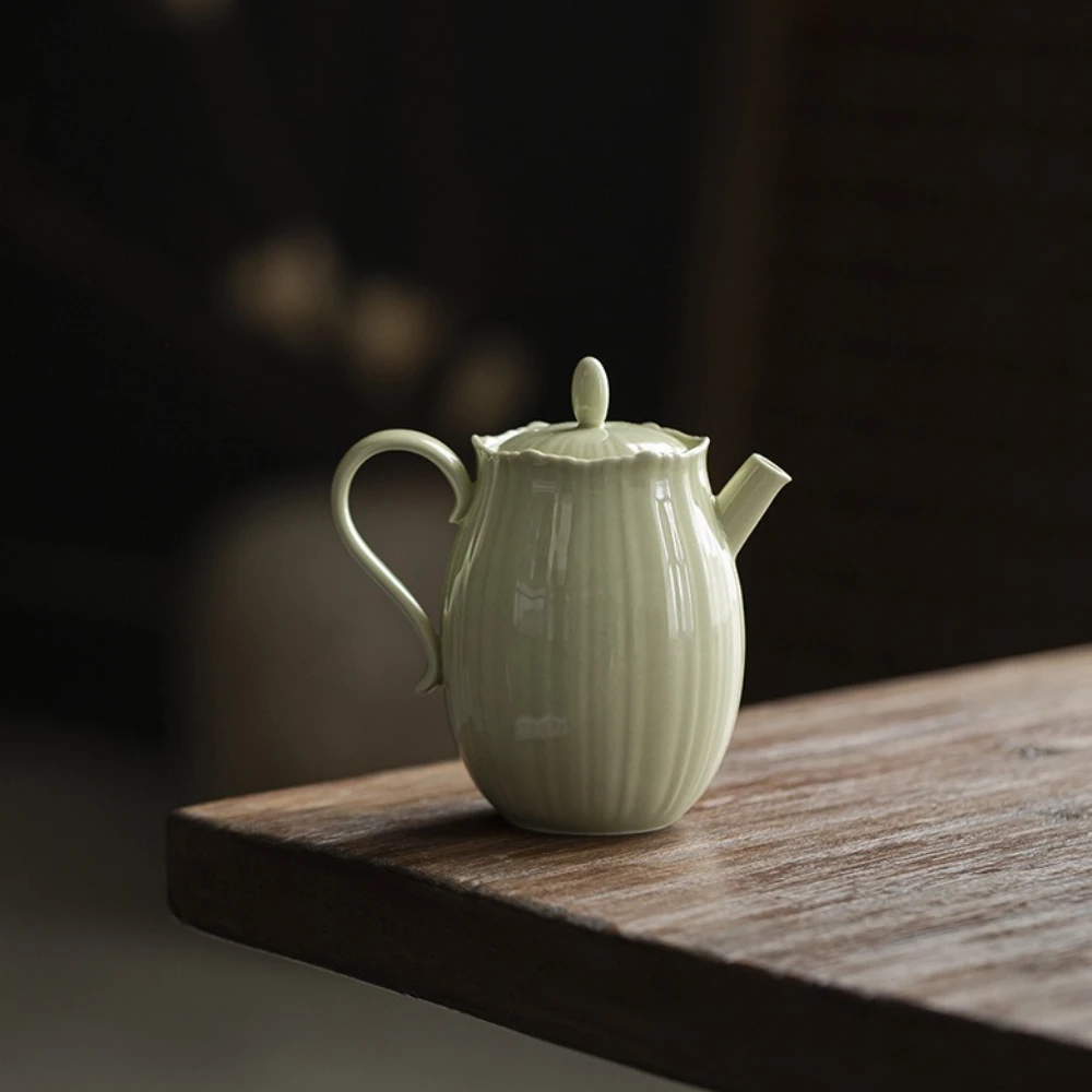 

200ML Imitation Song Green Glaze Small Lace Teapot Kung Fu TeaSet Ceramic Tea Hand Holding Pot Ball Hole Filter Household Teapot