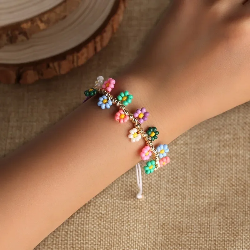 Rice bead bracelet Personality Flower Hand weaving Adjustable Bohemia Fashion Simplicity Figure Beaded bracelet